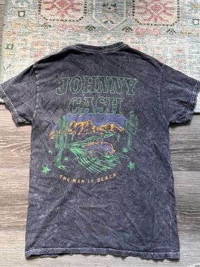 🌵Johnny Cash🌵”The Man in Black" Graphic Tee